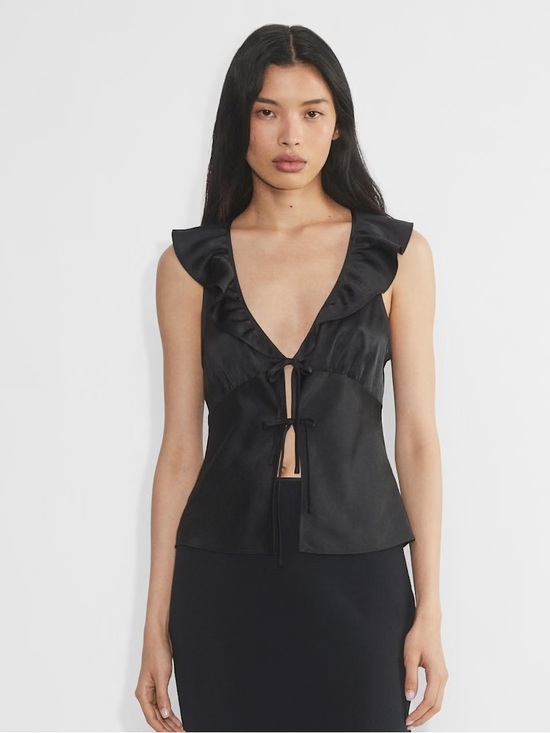 Wilfred Tops - Wilfred aritzia tonka satin blouse